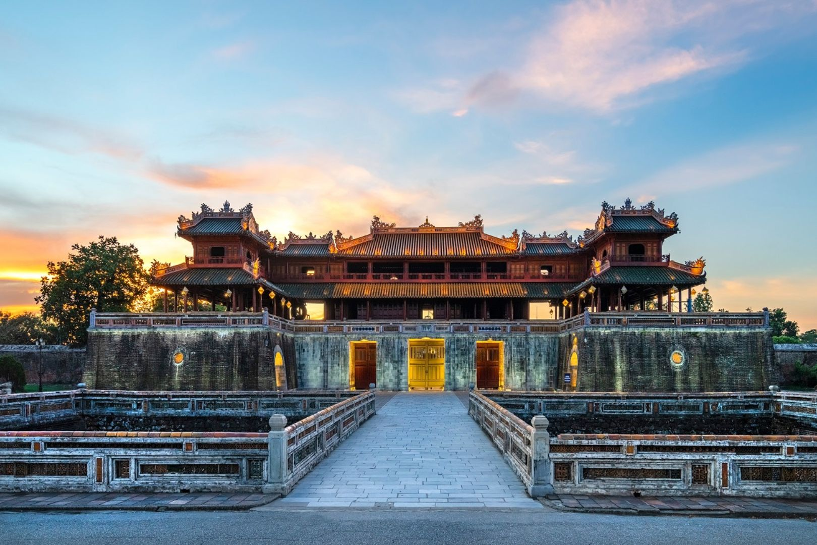 Vietnam travel scene
