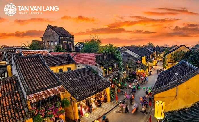 Vietnam travel scene